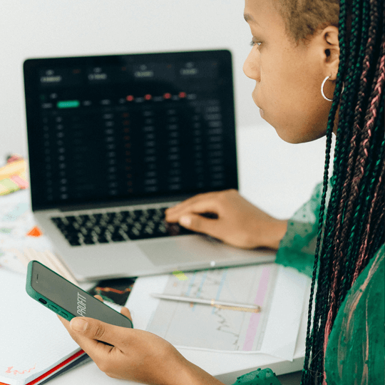 BTC +780 Elvion illustrazione dell'analisi delle prestazioni